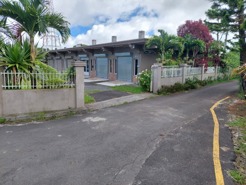 Commercial Property for Rent in Floreal — image 1