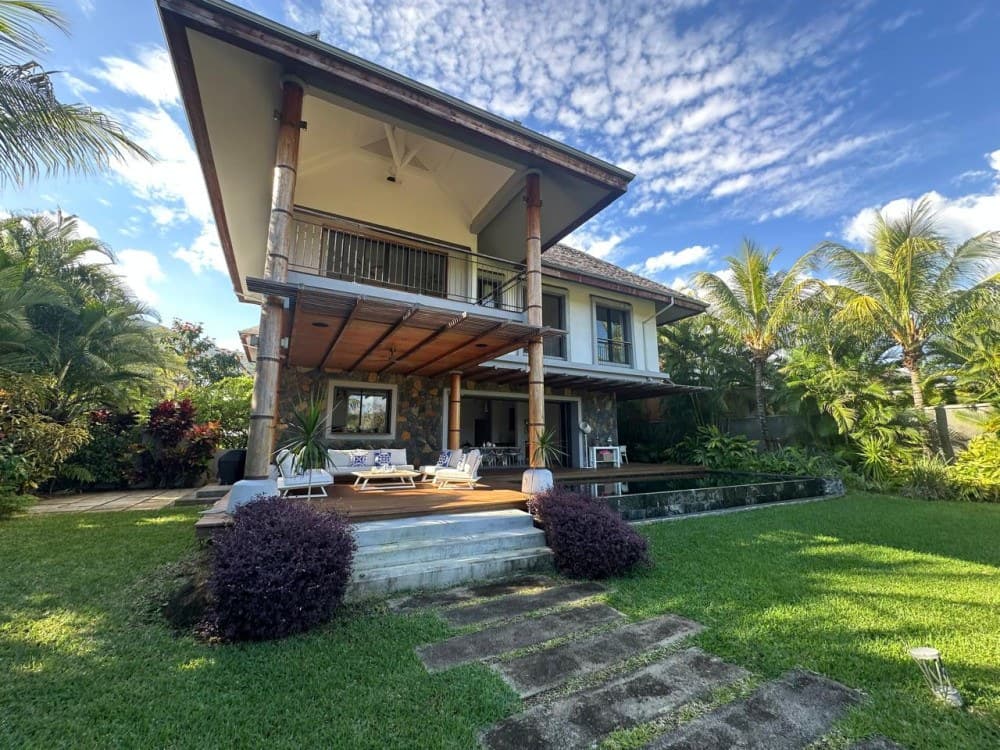 Exceptional Waterfront Villa in Mauritius' Premier Residential Marina — image 1