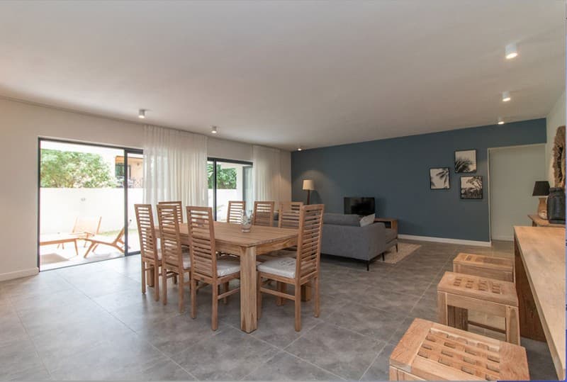 Spacious ground floor apartment â image 1