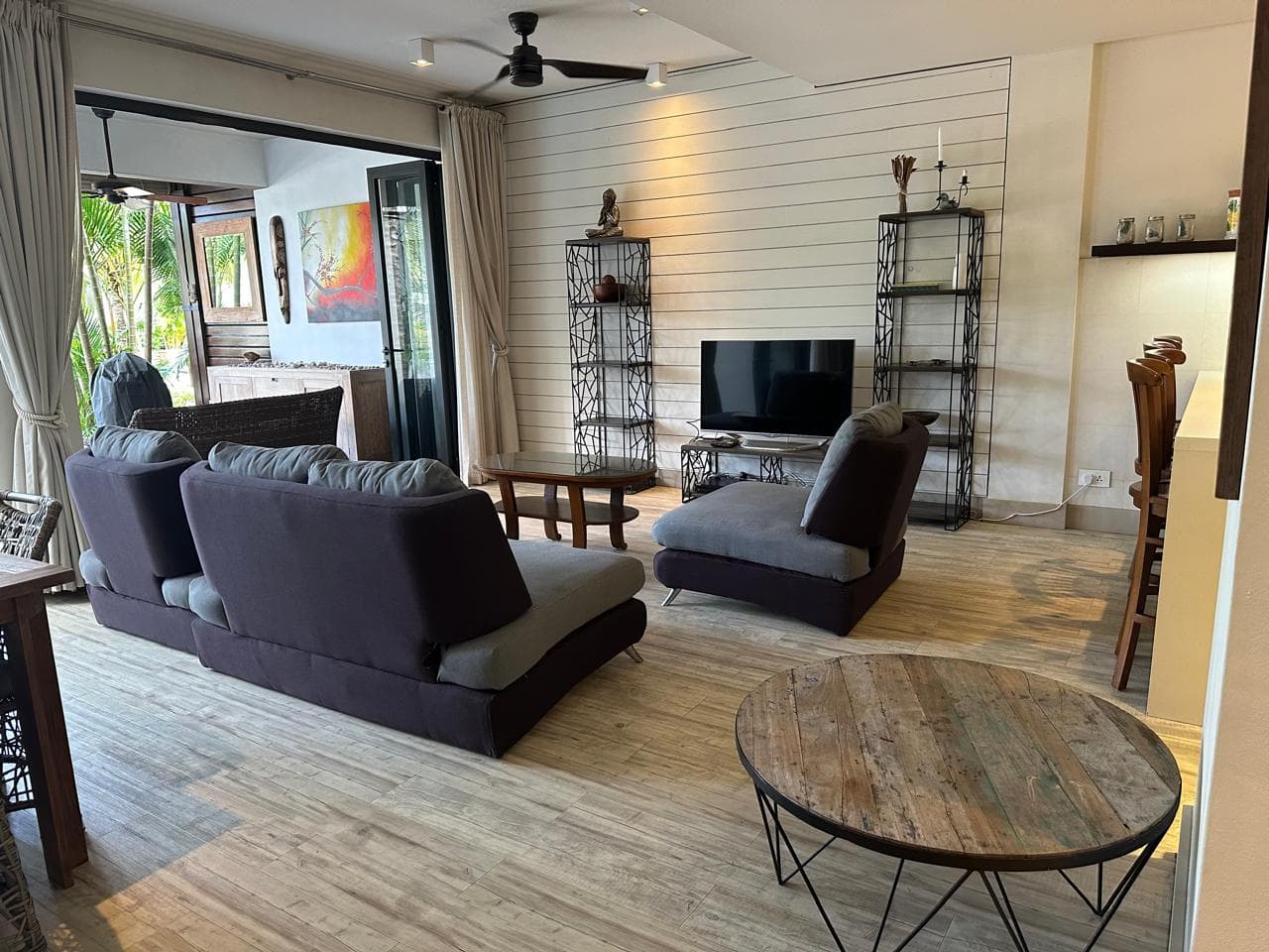 Waterfront 3-Bedroom Duplex in La Balise Marina — image 1