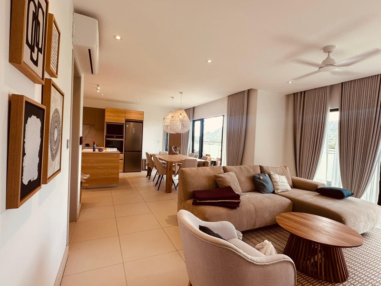3-Bedroom Penthouse with Mountain Views â Telfair